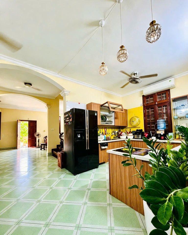 Mặt phố Nguyễn Lân 96m2, 4T, MT9.3m lô góc kinh doanh giá 43 tỷ sổ đẹp QH ổn định