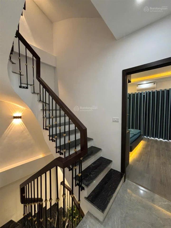 Cho thuê nhà nguyên căn 5 tầng đủ đồ tại khu đô thị văn quán
