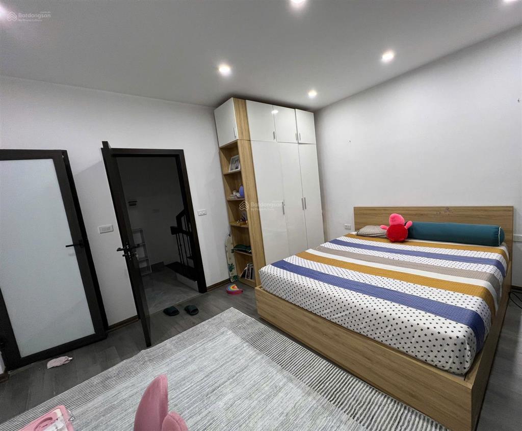 Cho thuê nhà nguyên căn 5 tầng đủ đồ tại khu đô thị văn quán