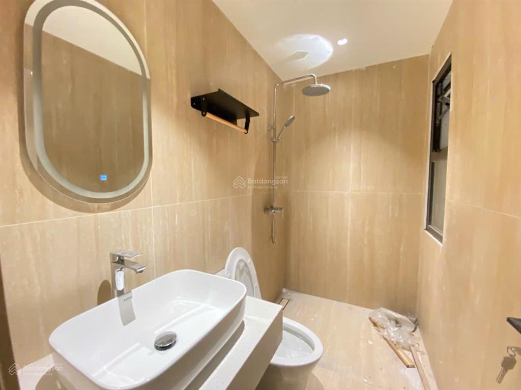 Chính chủ cho thuê căn hộ 2n1k full nội thất nhà mặt phố 19 kim đồng, hoàng mai ô tô đỗ cửa