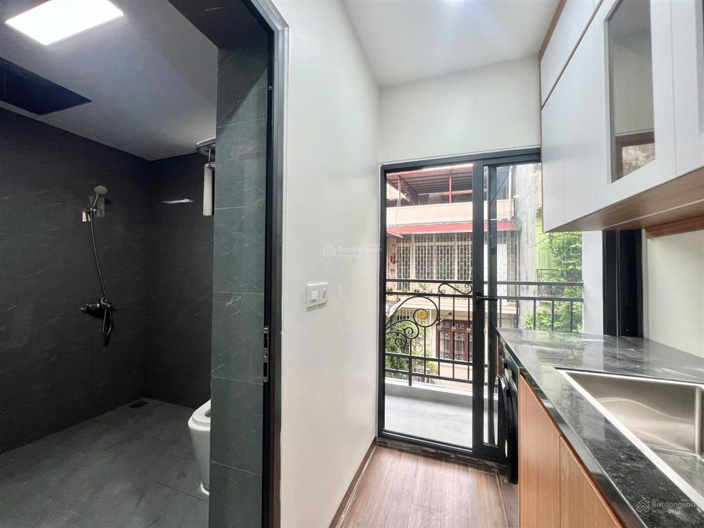 Khai trương căn hộ 2n1k mặt phố kim đồng hoàng mai, ô tô đỗ cửa