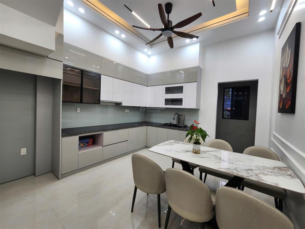 Căn nhà 3 tầng sân cổng ngay chung cư quỳnh hoàng, p an dương, hải phòng