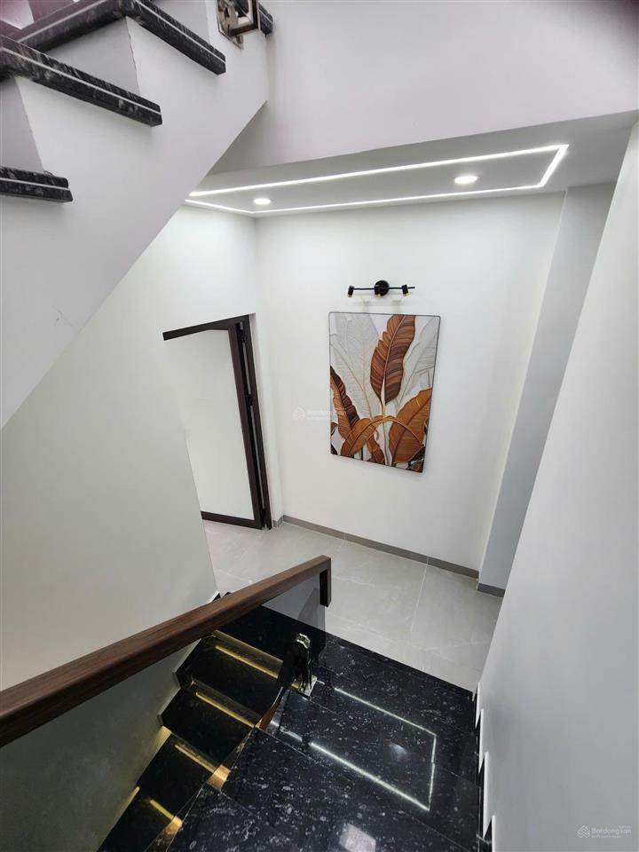 Căn nhà 3 tầng sân cổng riêng, vị trí cực đẹp sau sân vận động tổ 6, p. an dương, hải phòng