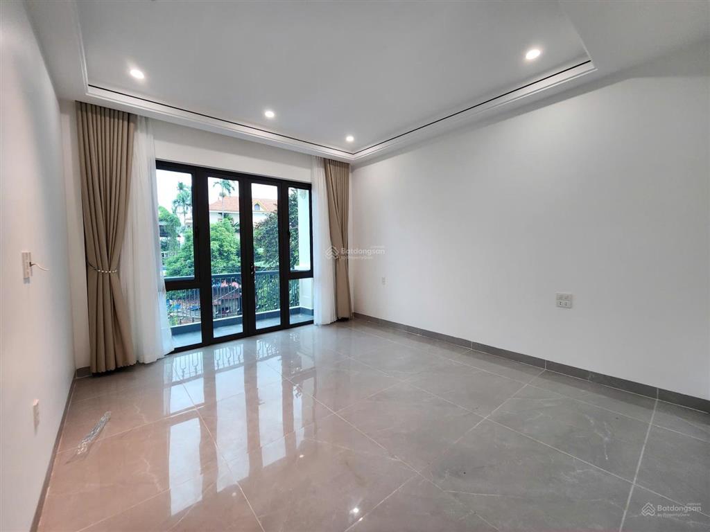 Căn nhà 3 tầng sân cổng riêng, vị trí cực đẹp sau sân vận động tổ 6, p. an dương, hải phòng
