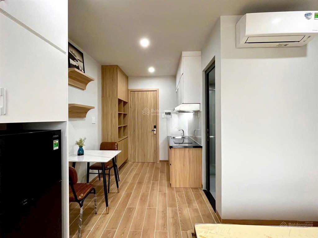 Căn hộ mới keng 100% full nội thất 40m2 ban công ngay huỳnh văn bánh  phú nhuận giáp quận 3,1