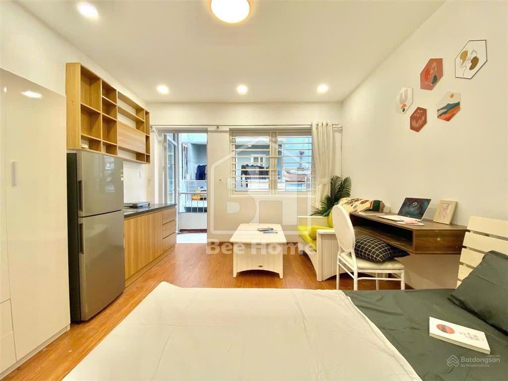 Trống sẵn căn hộ ban công 40m2 full nội thất ngay lê văn sỹ  phú nhuận gần trường sa, quận 1, 3