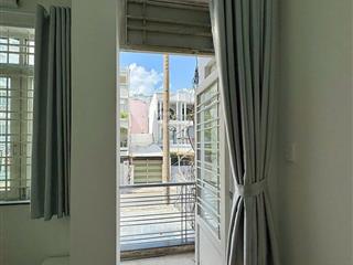 Sẵn 1 căn duy nhất ban công 40m2 full nội thất ngay đào duy anh gần sân bay tân sơn nhất ảnh thật