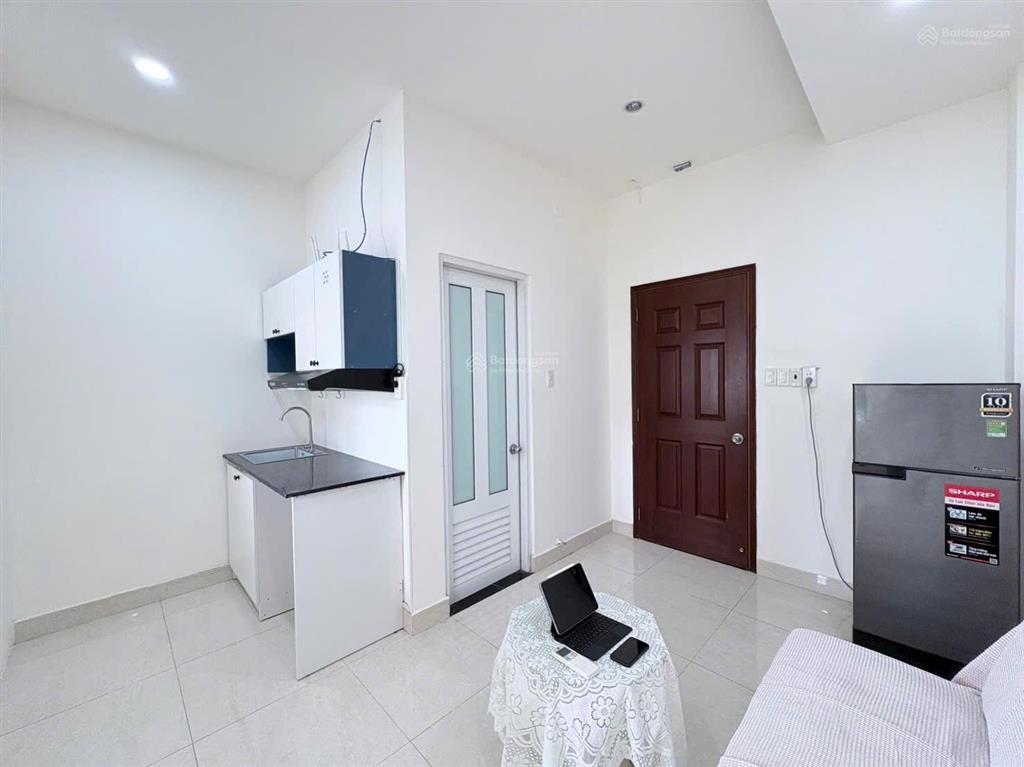 Căn hộ 1pn tách bếp 40m2 full nội thất ngay đường đào duy anh gần sân bay tân sơn nhất giáp quận 1
