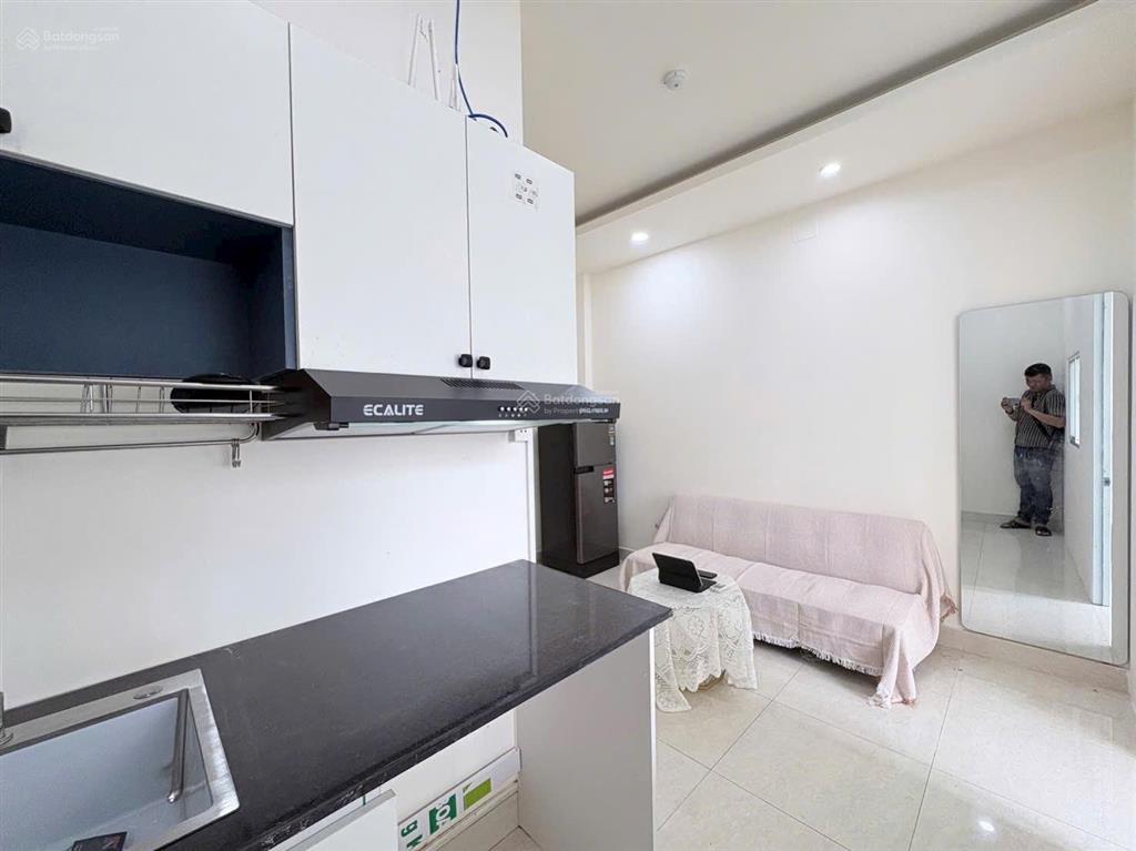 Căn hộ 1pn tách bếp 40m2 full nội thất ngay đường đào duy anh gần sân bay tân sơn nhất giáp quận 1