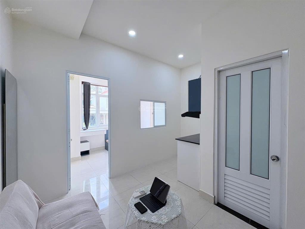 Căn hộ 1pn tách bếp 40m2 full nội thất ngay đường đào duy anh gần sân bay tân sơn nhất giáp quận 1