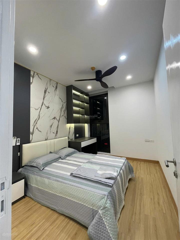 Bán căn hộ 3 ngủ, 2 ban công  106m² tòa chelsea residences, nội thất mới đẹp, 12,7 tỷ  0988 982 ***