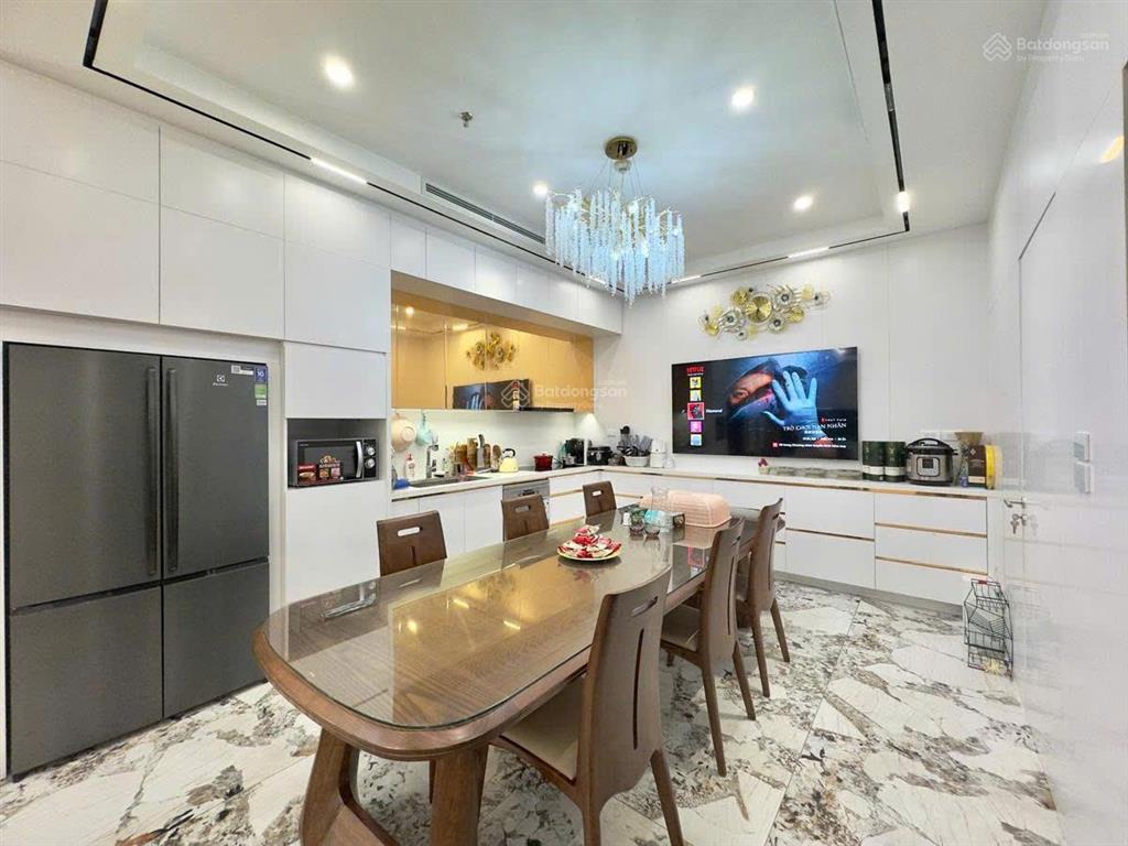 Bán căn hộ cao cấp brg (diamond residences) 4n3vs bc đn, có slot ô tô, full nội thất.  0988 982 ***