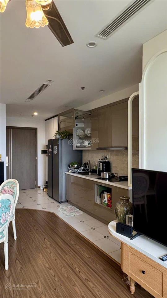 Gấp!!! chủ đã mua được căn 3n, cần bán nhanh căn 2n sửa tâm huyết để ở, giá hời.  0988 982 ***
