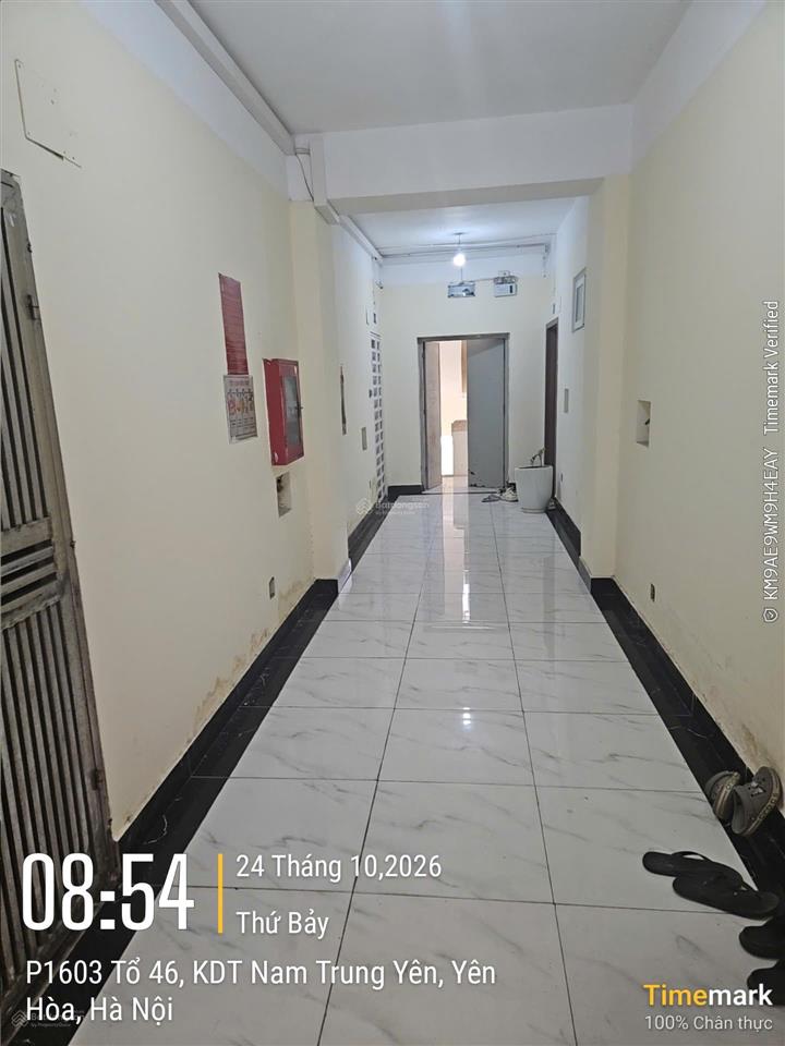 Chính chủ bán căn2 ngủ tòa b6a nam trung yên, nhiều cây xanh, thoáng đẹp, giá 3,5 tỷ.  0988 982 ***