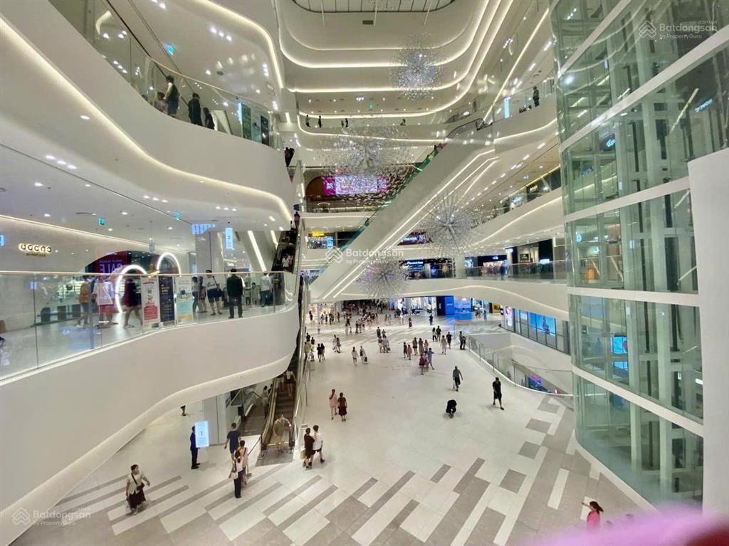 Bán shop chân đế  mặt bằng kinh doanh toà rox tower goldmark city 136 hồ tùng mậu giá chỉ 3,9 tỷ
