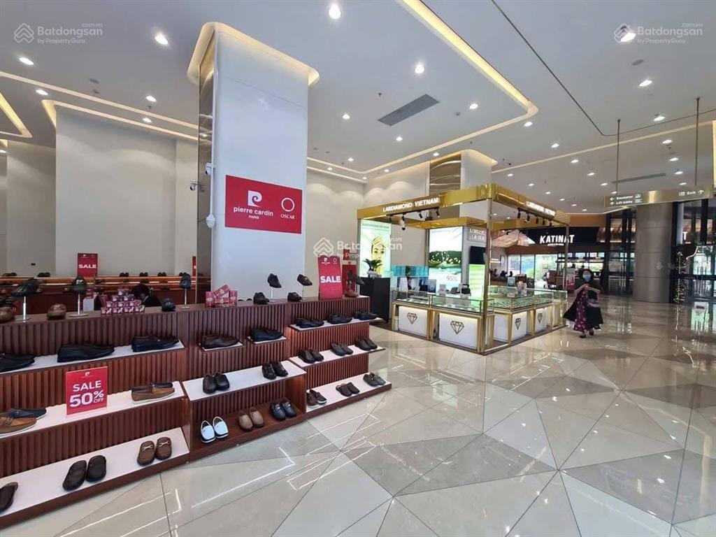 4,2 tỷ có ngay lô kinh doanh thương mại tại tttm rox tower 136 hồ tùng mậu
