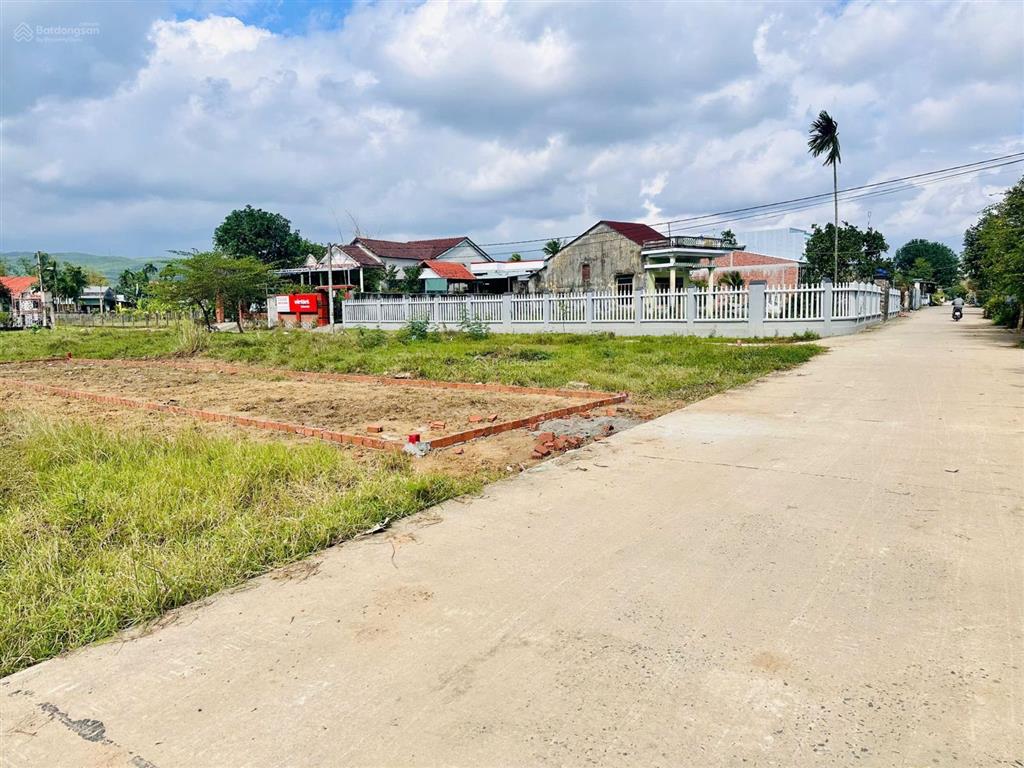 Cần bán lô đất ngay mặt tiền đường tích phú giá nhỉnh 1 tỷ