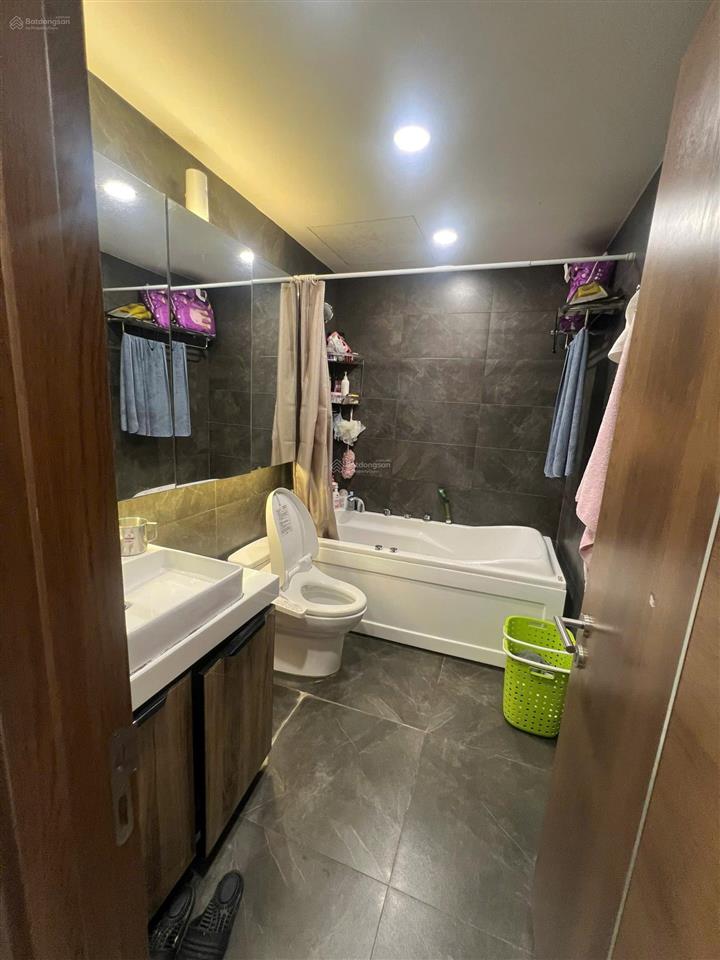 Bán căn hộ green valley, 3pn2wc, 120m2, lầu trung, view thoáng.  0919 998 ***