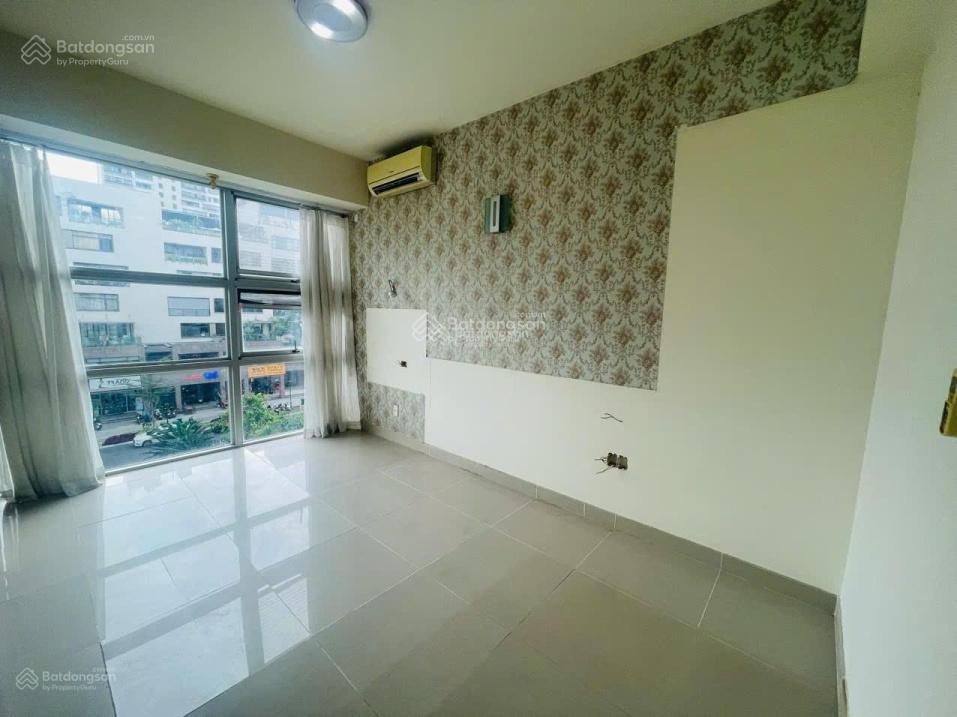 Chủ nhà cần bán gấp căn hộ garden plaza 1, 140m2, nhà cũ ,thích hợp mua để đầu tư cải tạo