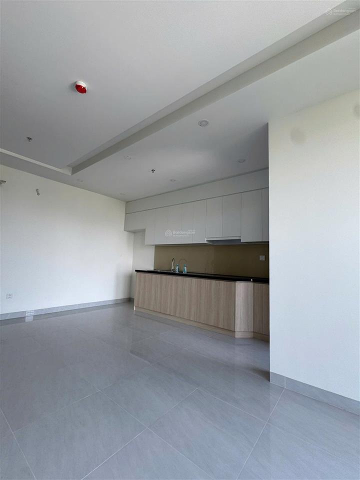 Cho thuê căn hộ 1pn + 1wc a&t sky garden giá 5 triệu/tháng có rèm