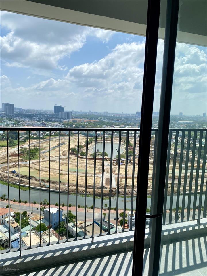 Chính chủ gửi bán 2pn+2wc a&t sky garden 73m2giá 2.6 tỷnhà mới 100%