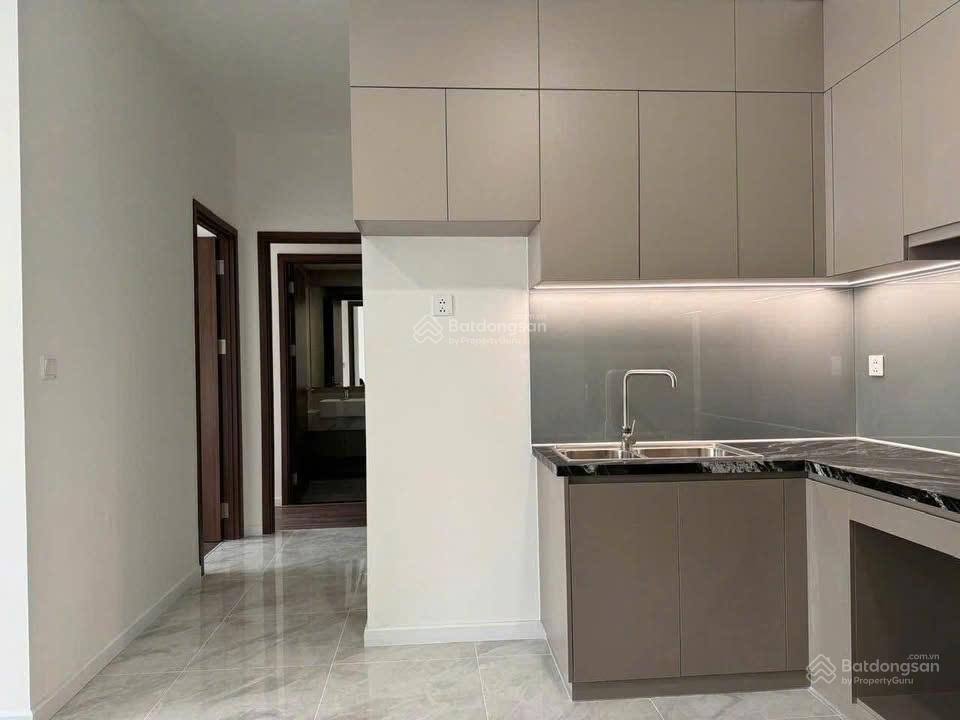 Chính chủ cho thuê gấp căn 2pn+2wc giá 11tr/tháng view landmark 81 toàn thành phố