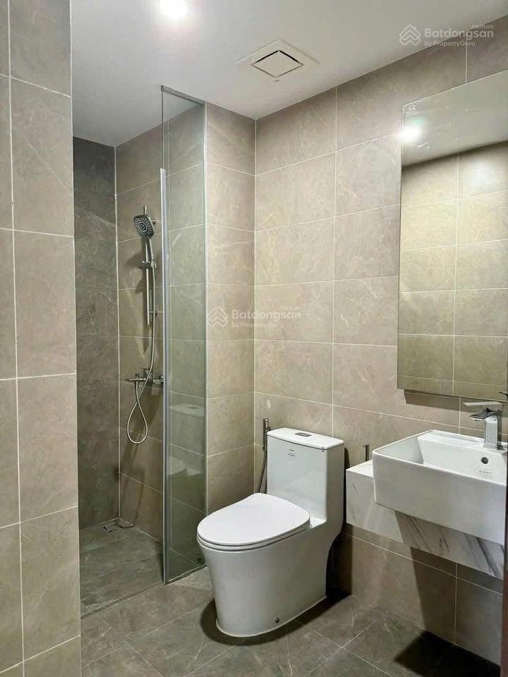 Chính chủ cho thuê gấp căn 2pn+2wc giá 11tr/tháng view landmark 81 toàn thành phố