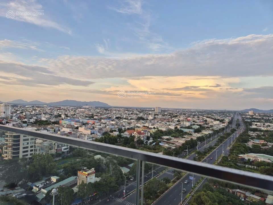 Bán căn góc 3 pn vung tau centre point, ban công nhìn trọn view biển long sơn, k khuất tầm nhìn