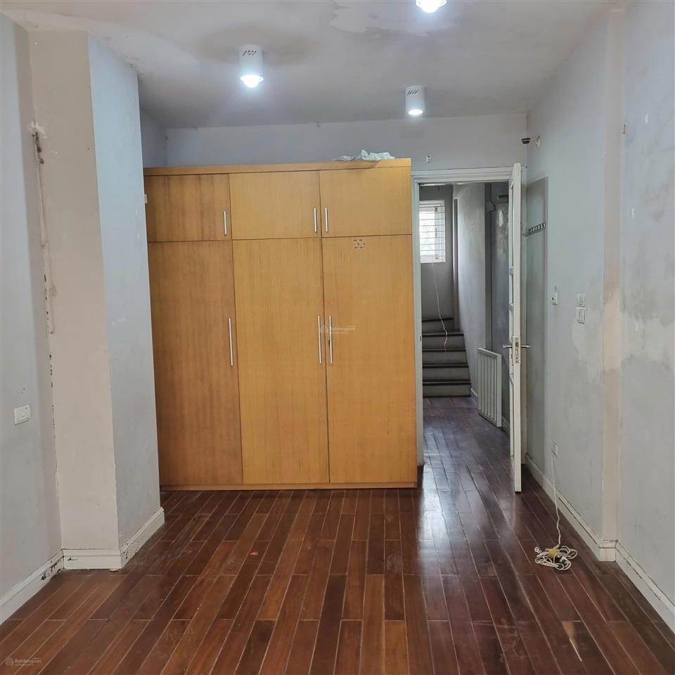 Chính chủ cho thuê nhà thanh xuân trung giá chỉ 12 triệu, khu dân cư đông đúc