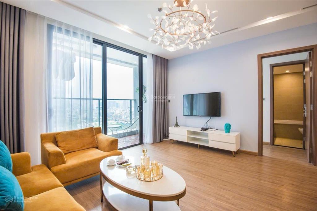 Tôi cần cho thuê căn hộ 2pn tại toà m1  vinhome metropolis 29 liễu giai, ba đình.  0363 728 ***