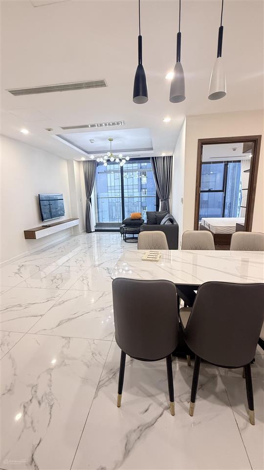 Cần cho thuê căn hộ 3pn full nội thất tại dự án sunshine city, giá 18 triệu/tháng.  0363 728 ***