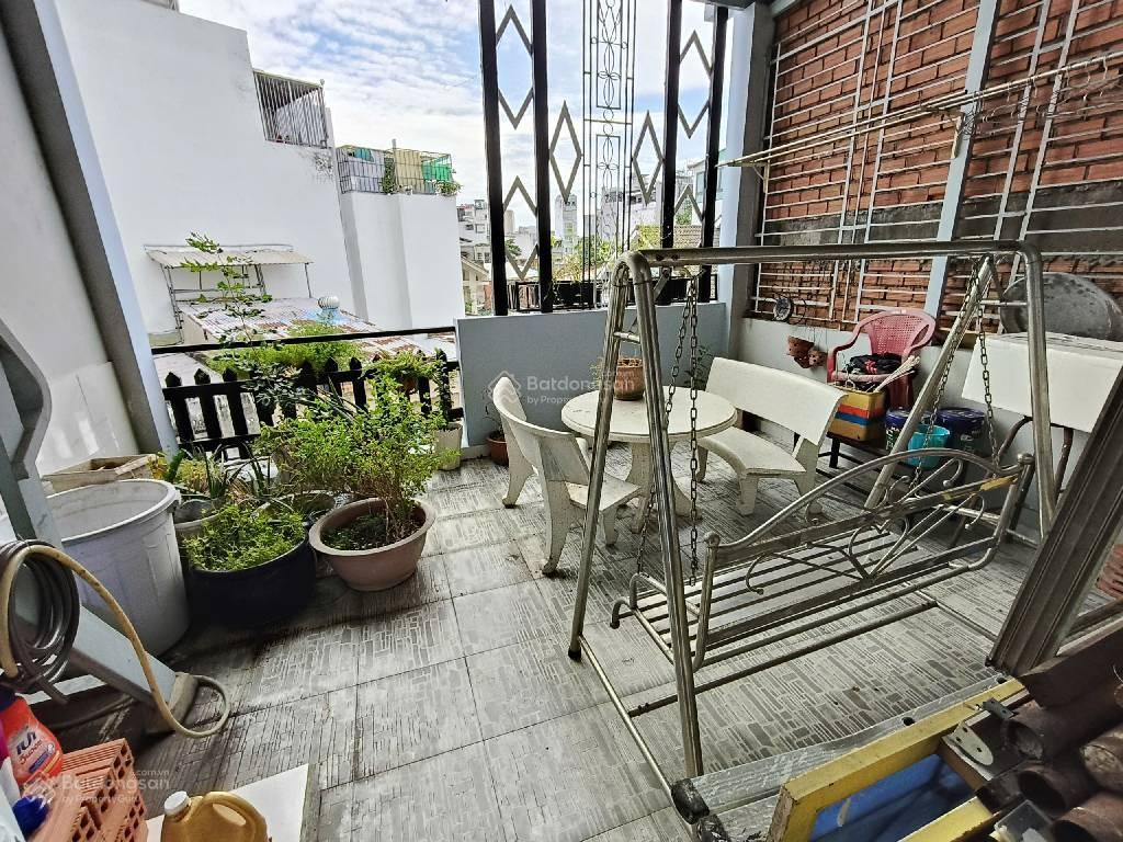 Nhà bình thạnh  ngang hiếm 4.6m  xe tải tới nhà  3 tầng btct  gần mặt tiền tăng bạt hổ