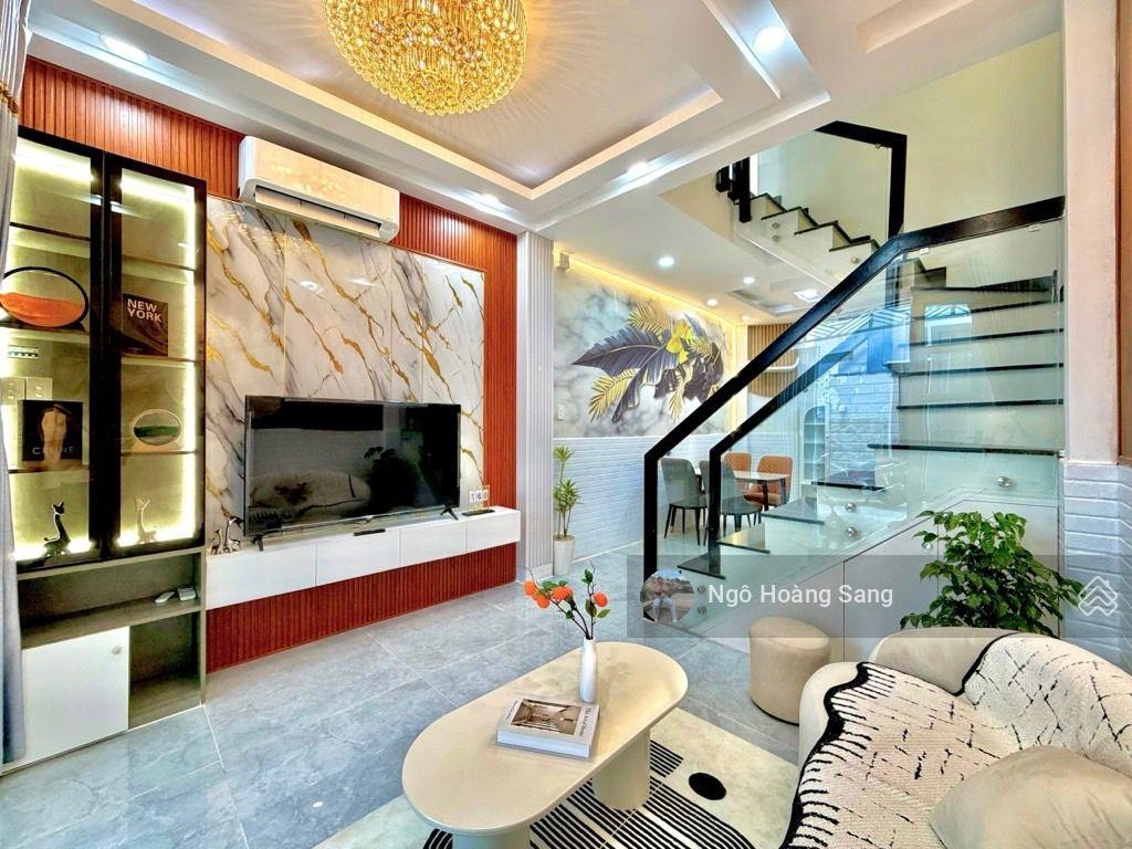 Nhà mới keng  gần mặt tiền  4 tầng btct full nội thất  sd 140m2  gần chợ bà chiểu