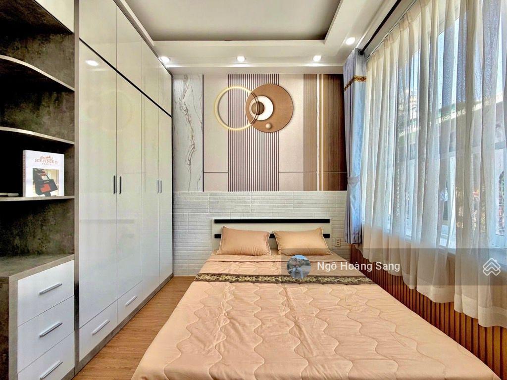 Nhà mới keng  gần mặt tiền  4 tầng btct full nội thất  sd 140m2  gần chợ bà chiểu