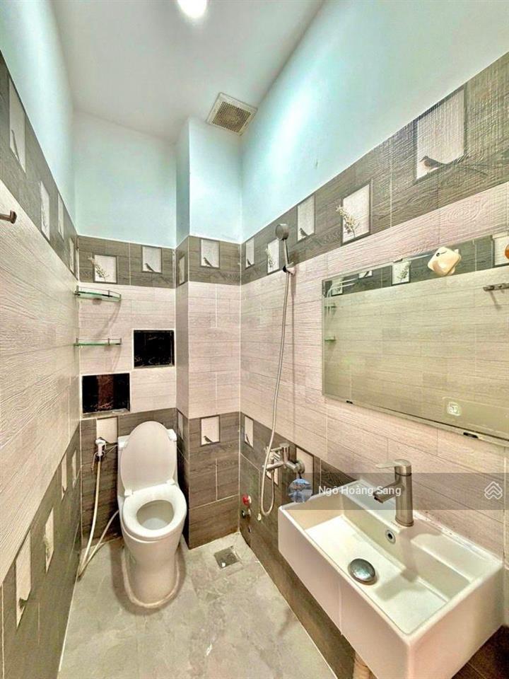 Nhà mới keng  gần mặt tiền  4 tầng btct full nội thất  sd 140m2  gần chợ bà chiểu
