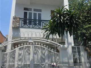 Hẻm xe tải  ô tô ngủ nhà  96m2  4 tầng btct  lô góc 2 mặt hẻm  lê quang định gần mặt tiền