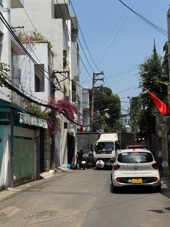 Ngang bề thế 7.6m  hẻm xe hơi  bán nhà 4 tầng btct  lê quang định  khu dân trí cao