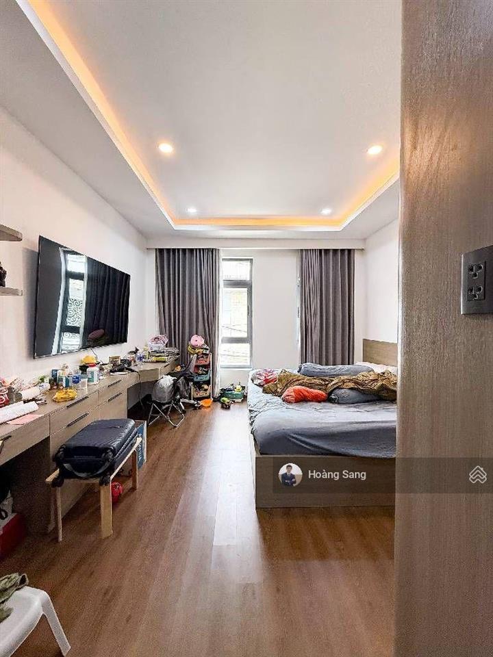 Hẻm xe hơi  bán nhà có thang máy đường nguyễn xi  3 tầng btct  khu dân trí cao