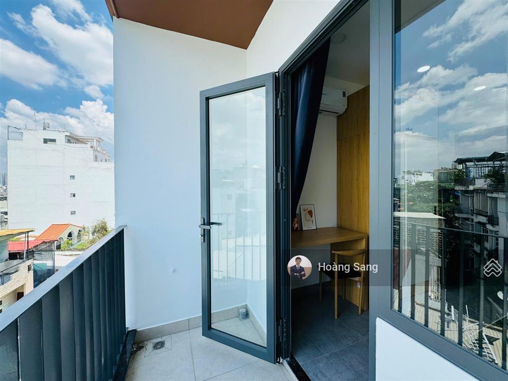 Studio ban công tách bếp thang máy, điện biên phủ sát đh hutech  full nội thất  an ninhphòng mới