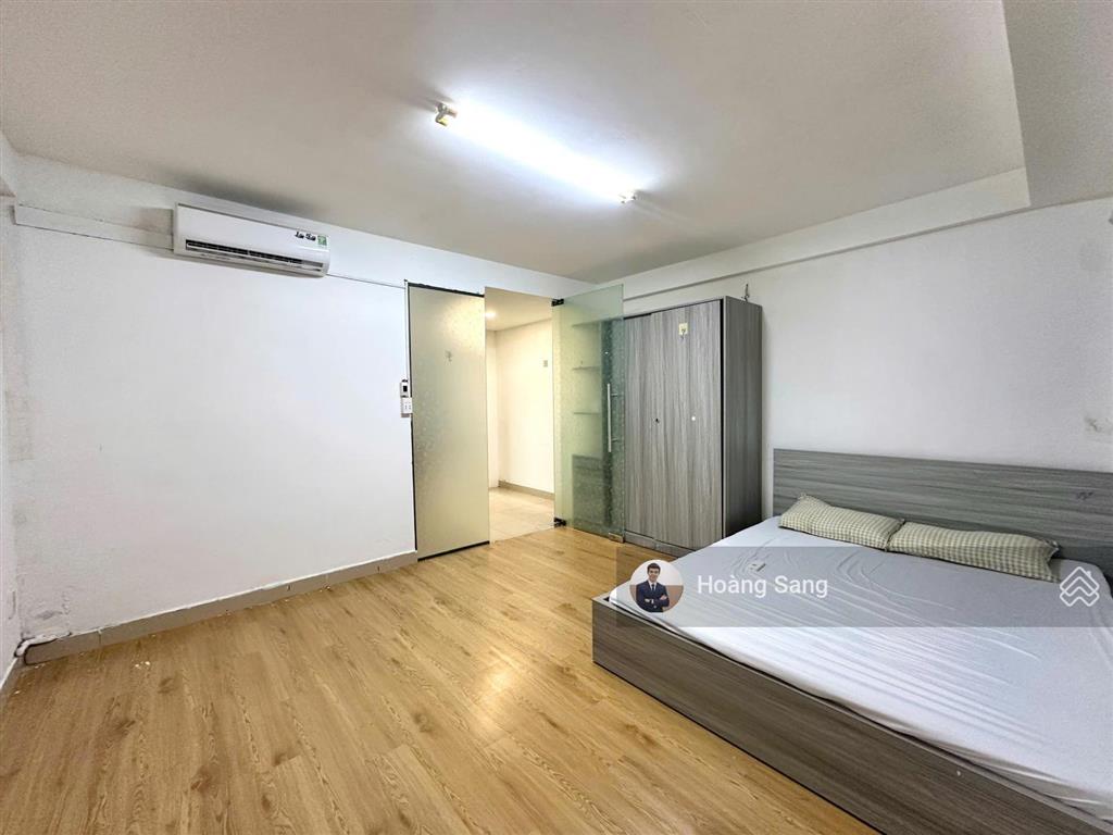 Hot! studio nguyễn cửu vân  ngay đại học uef giáp q1  40m2 full nội thất chỉ 9tr