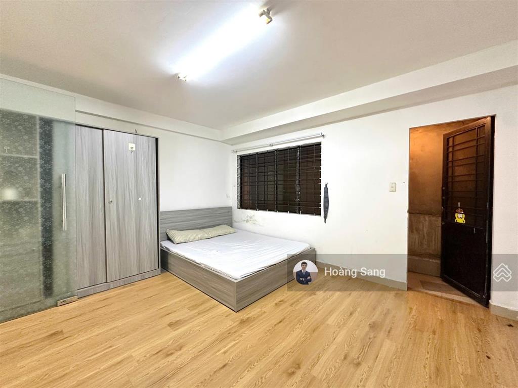 Hot! studio nguyễn cửu vân  ngay đại học uef giáp q1  40m2 full nội thất chỉ 9tr