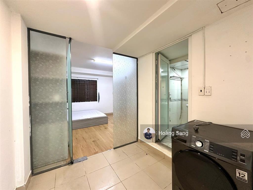 Hot! studio nguyễn cửu vân  ngay đại học uef giáp q1  40m2 full nội thất chỉ 9tr