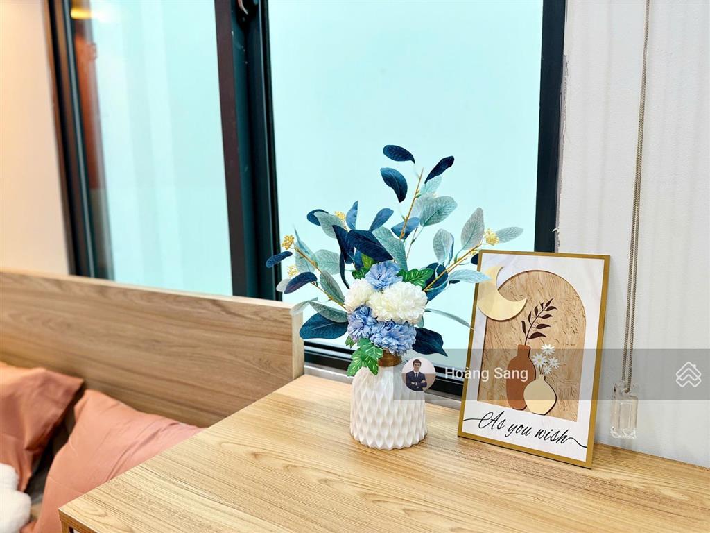 Trống studio vạn kiếp  sát phan xích long  gần q1  full nội thất  giá rẻ ngay cầu bông