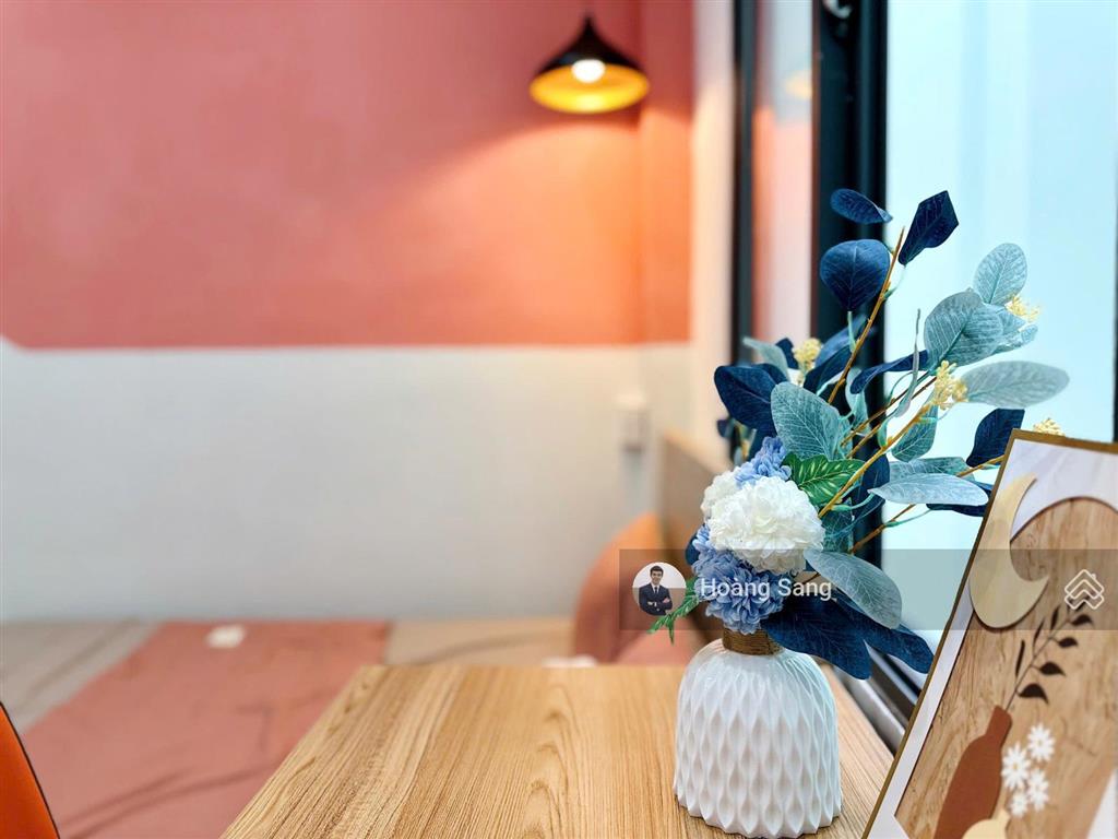 Trống studio vạn kiếp  sát phan xích long  gần q1  full nội thất  giá rẻ ngay cầu bông