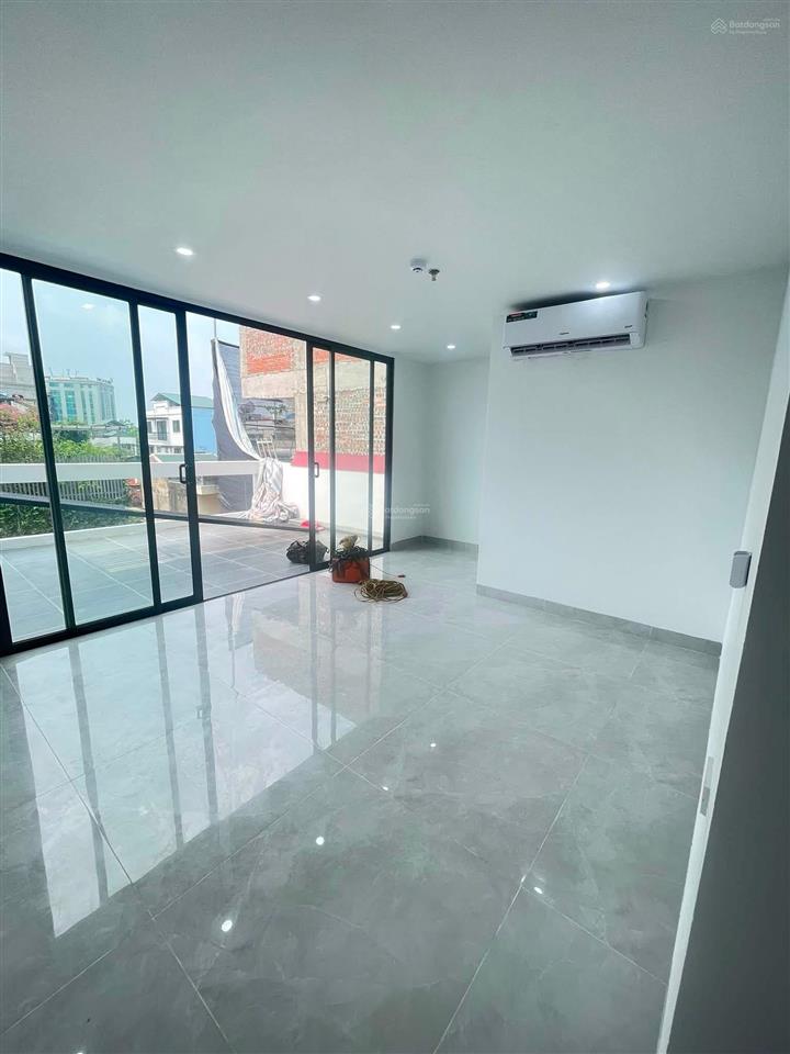 Với 59.5 tỷ có ngay siêu phẩm toà vp 9 tầng có hầm dt 88m2x9tx5.7m mặt tiền view hồ phương mai