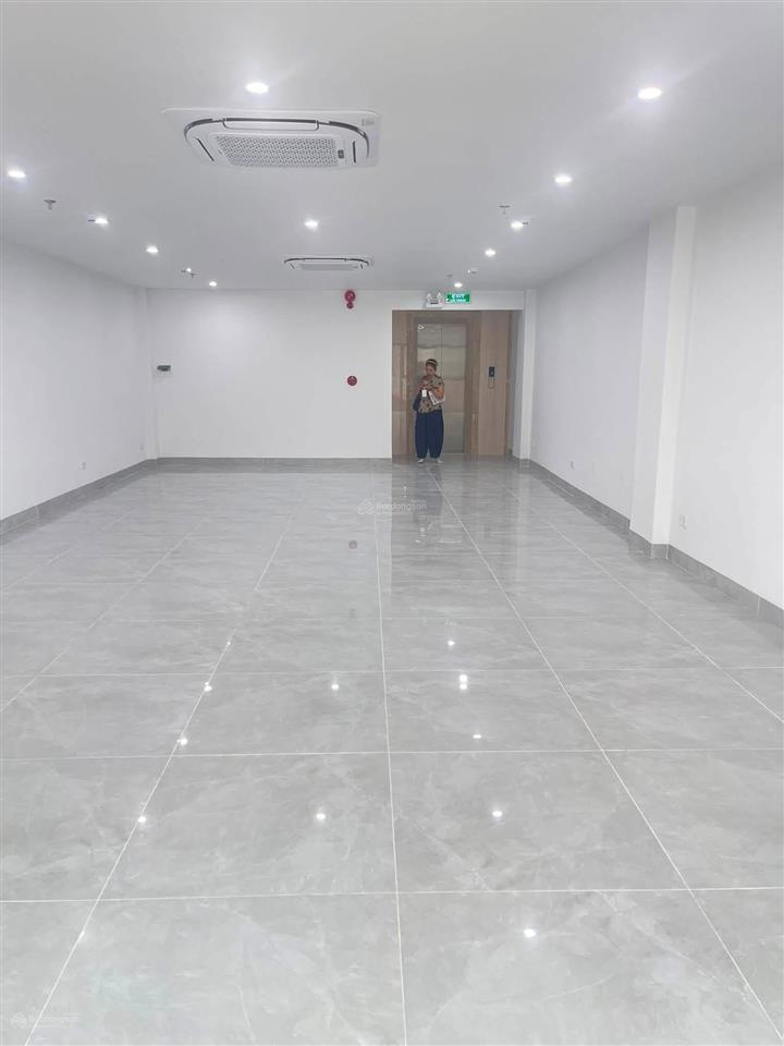Với 59.5 tỷ có ngay siêu phẩm toà vp 9 tầng có hầm dt 88m2x9tx5.7m mặt tiền view hồ phương mai