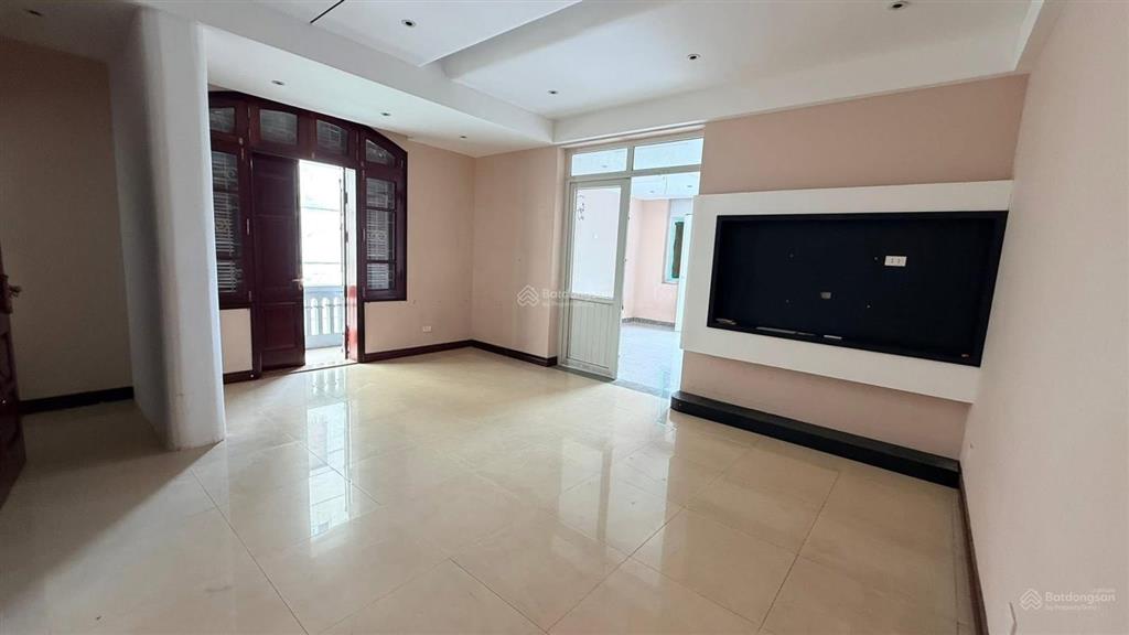 Mặt phố hoàng cầu  lô góc  110m x 6 tầng tm  mặt tiền khủng  kinh doanh  giá 117 tỷ (tl)