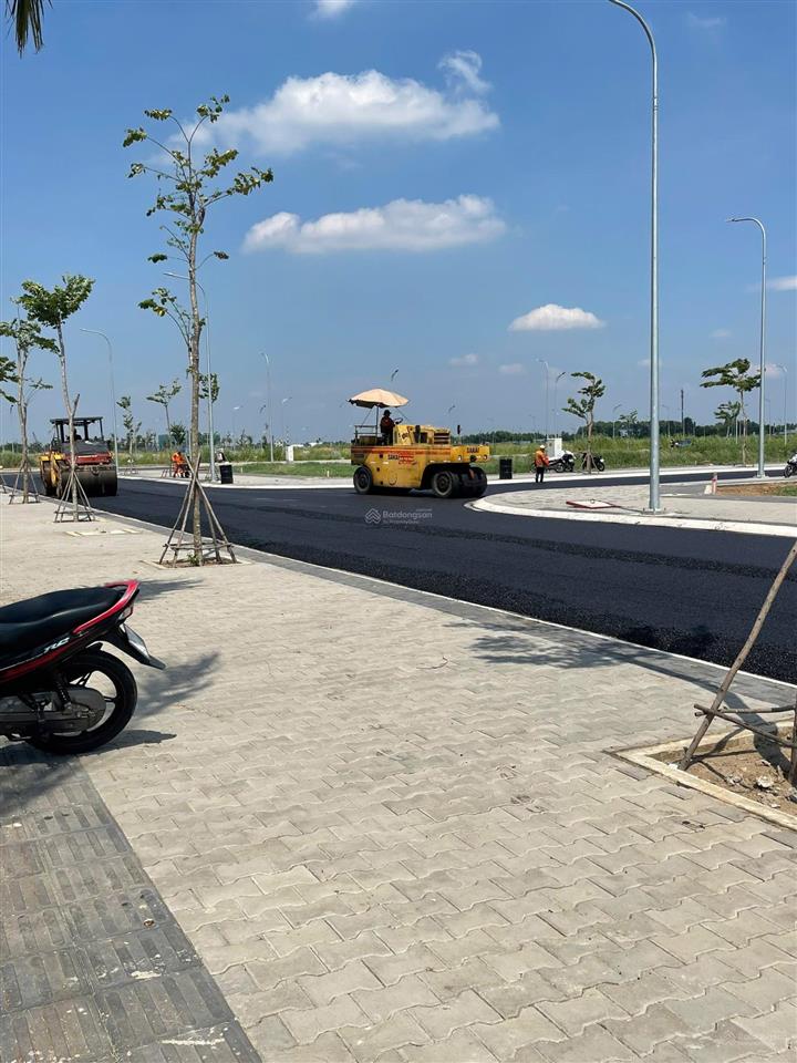 Bán lô đất 90m2 giá 2 tỷ450 gần kcn lê minh xuân pháp lý chuẩn chỉnh