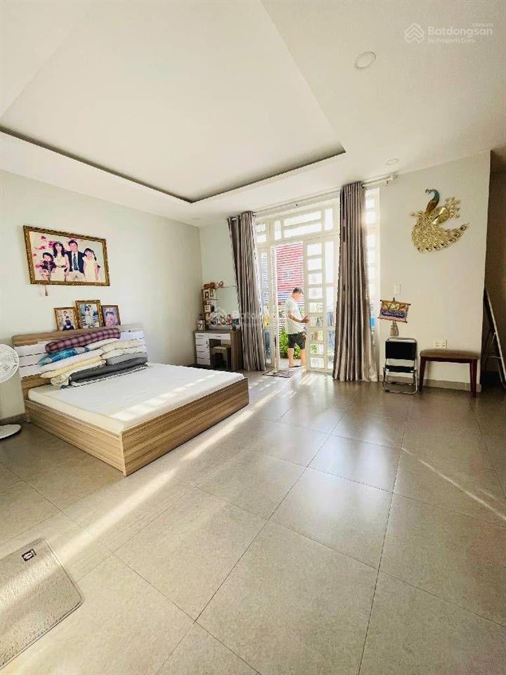Nhà 4 tầng, phan huy thực q7 115m2, dt 6 x 17m, 9 tỷ, dòng tiền 40tr, khu dân cư hiện hữu cao tầng