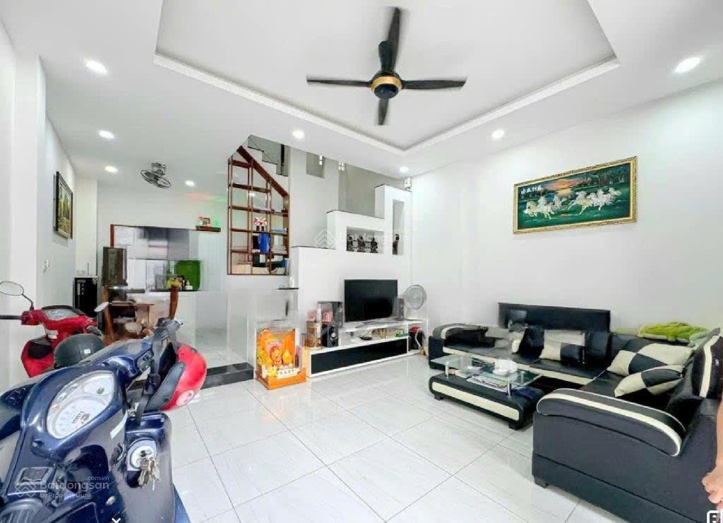 4 tầng nhỉnh 6 tỷ  77m2  lâm văn bền, q7  dòng tiền 25tr/tháng